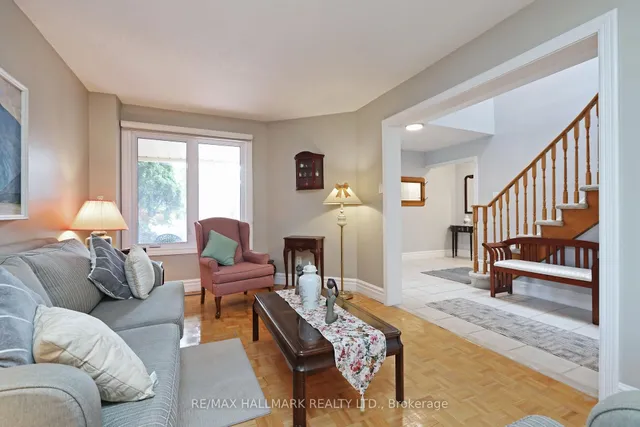 Additional image 14 of 523 Petawawa Cres