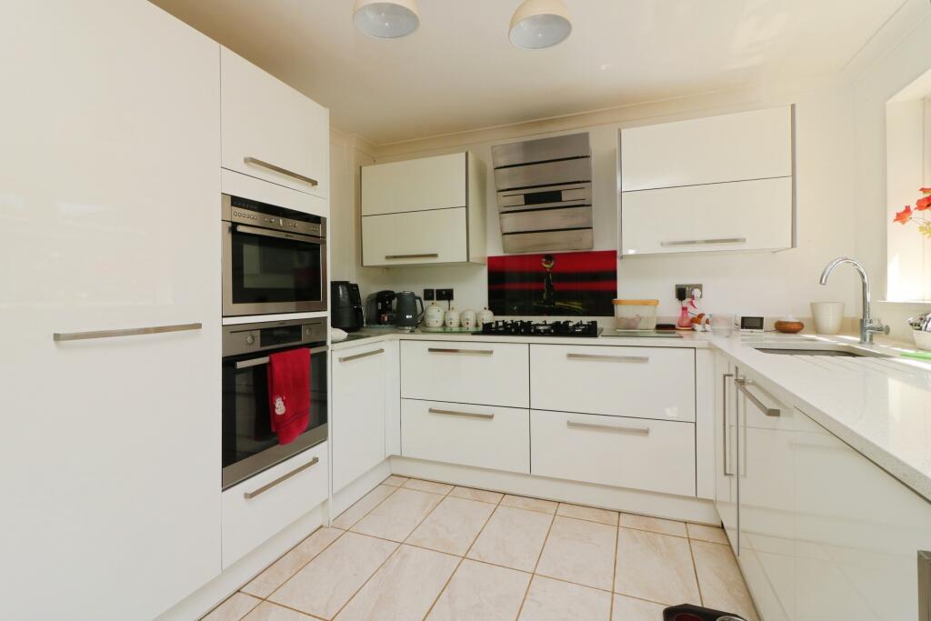 Additional image 20 of Howlands, Welwyn Garden City, AL7