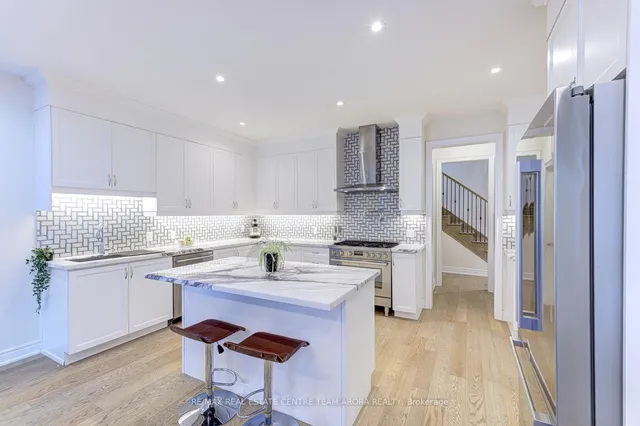 Additional image 11 of 17 Frost St