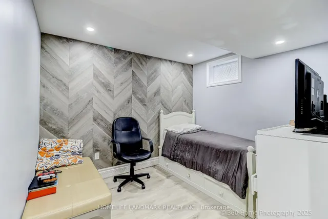 Additional image 13 of 361 Birchmount Rd Unit 3