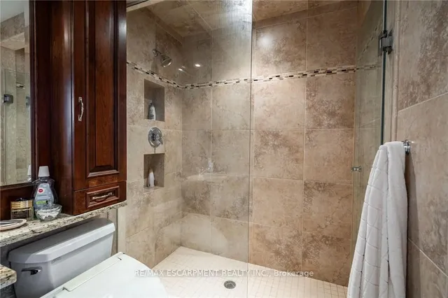 Additional image 23 of 360 Pearl St Unit 1303