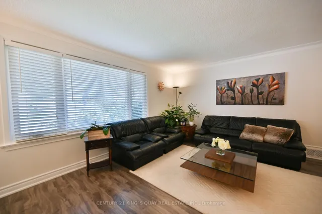 Additional image 10 of 1027 Willowdale Ave