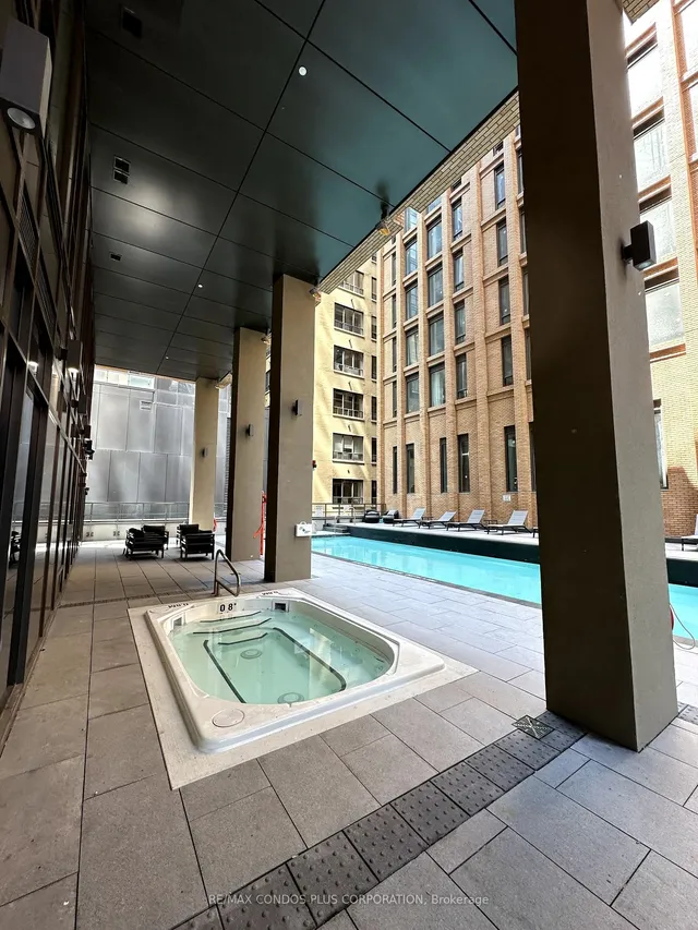 Additional image 20 of 8 Widmer St Unit 3903