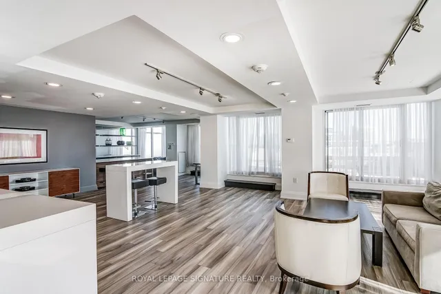 Additional image 40 of 125 Western Battery Rd Unit 210