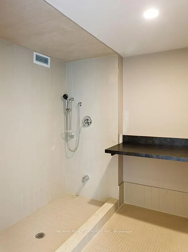 Additional image 31 of 525 Wilson Ave Unit 824