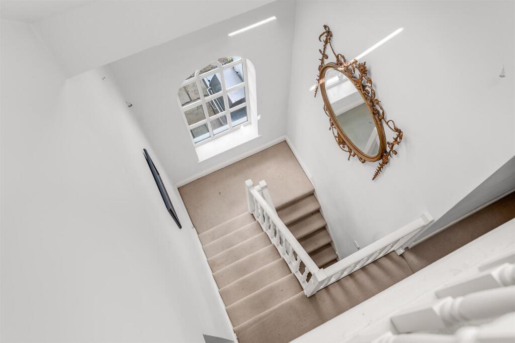 Additional image 20 of Danesbury Park Road, Welwyn