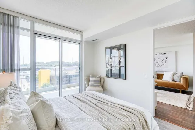 Additional image 20 of 29 Singer Crt Unit 512