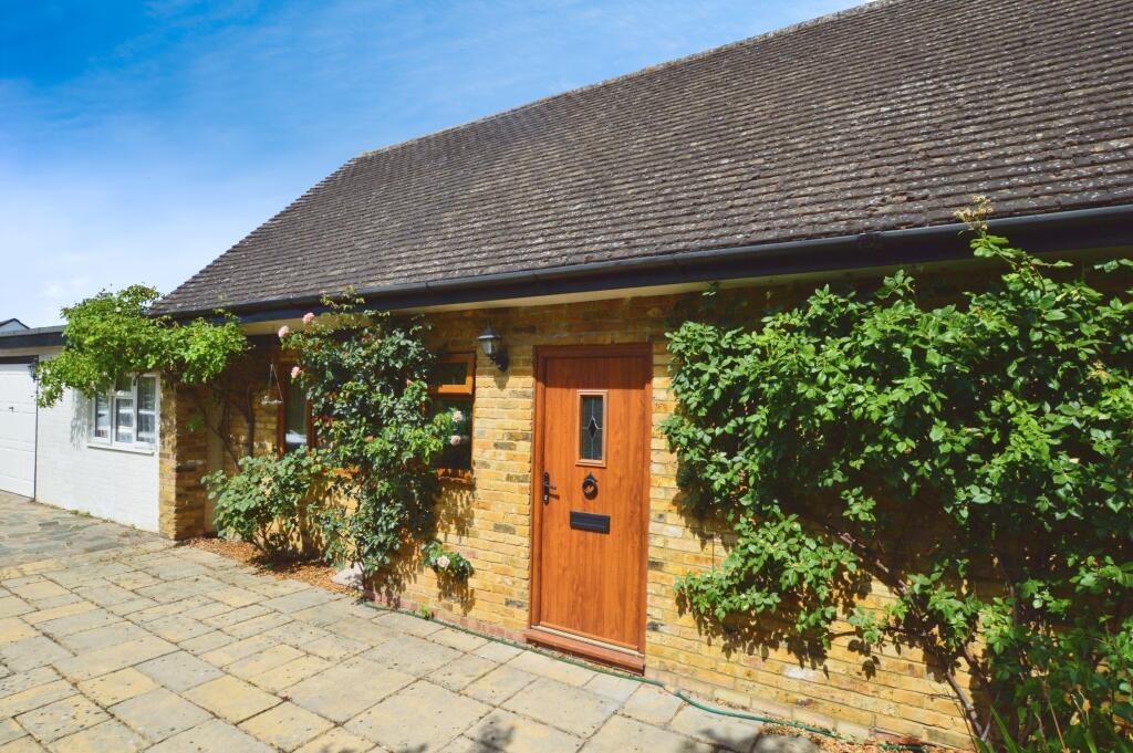 Additional image 30 of Roestock Lane, Colney Heath, AL4