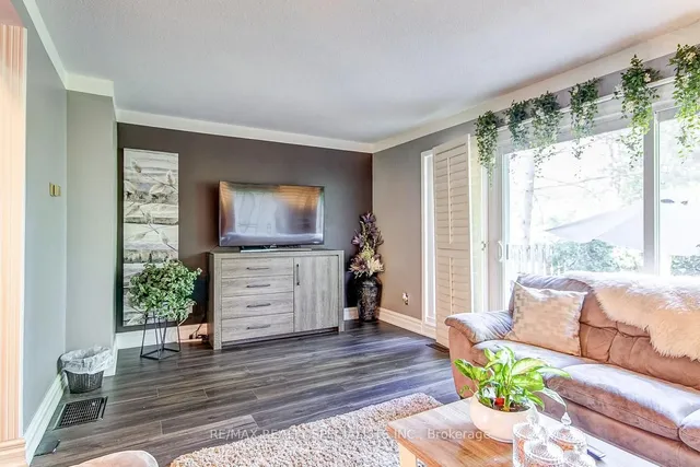 Additional image 9 of 59 Kenninghall Blvd Unit 17