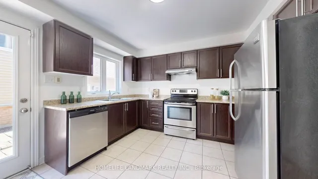 Additional image 9 of 7 Kawneer Terr