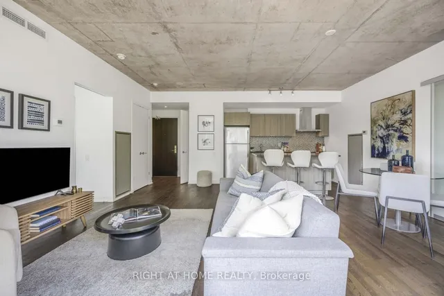 Additional image 5 of 650 King St Unit 706