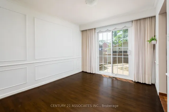 Additional image 10 of 11 Drury Lane