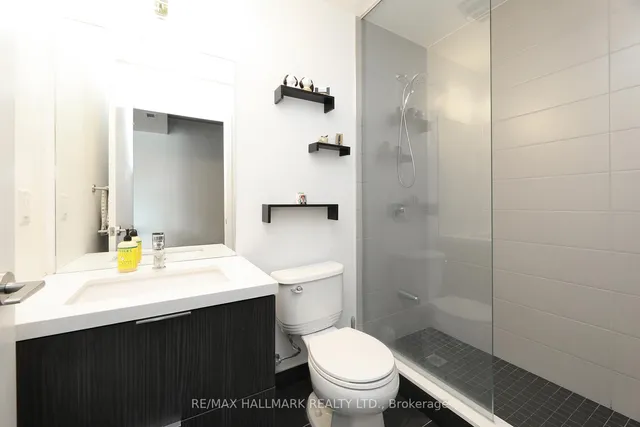 Additional image 20 of 109 Ossington Ave Unit 211