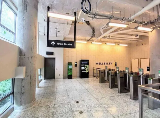 Additional image 3 of 17 Dundonald St Unit 908