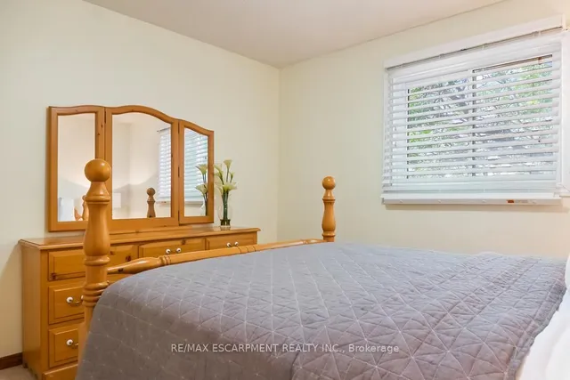 Additional image 34 of 411 Freeman Cres