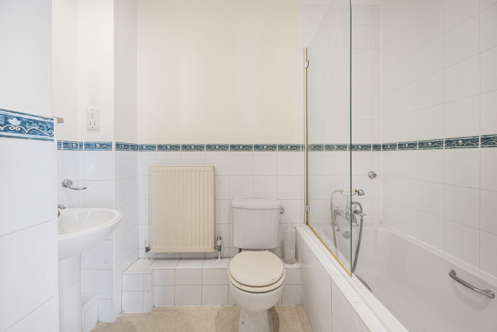 Additional image 14 of Canonsfield Road, Welwyn, AL6