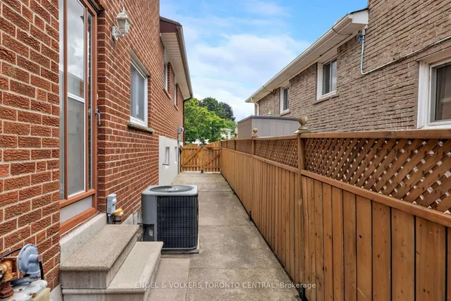 Additional image 43 of 231 Shawnee Circ