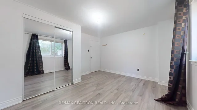 Additional image 31 of 16 Flavian Cres