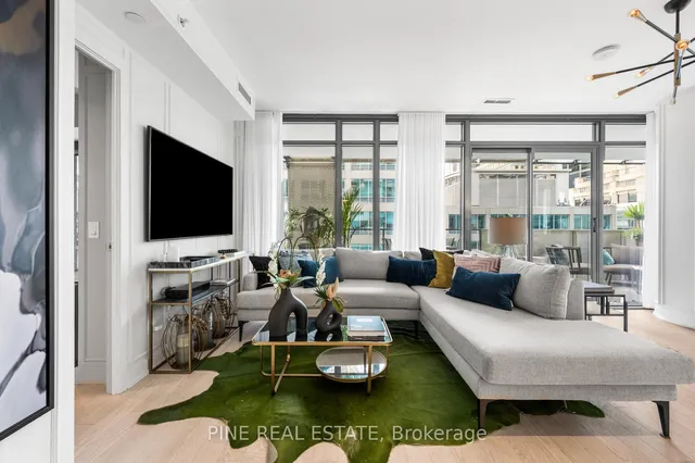 25 Richmond St Unit 1305