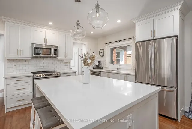 Additional image 14 of 2061 Halton Pl