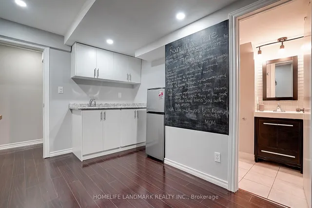 Additional image 44 of 15 Saintsbury Sq