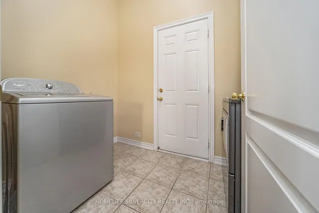 Additional image 36 of 26 Drummondville Dr