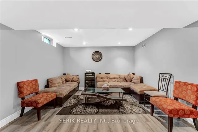 Additional image 36 of 37 Kendrick Crt