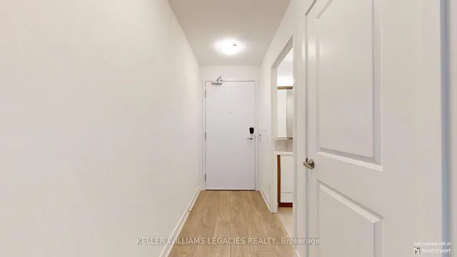 Additional image 5 of 543 Richmond St Unit 405