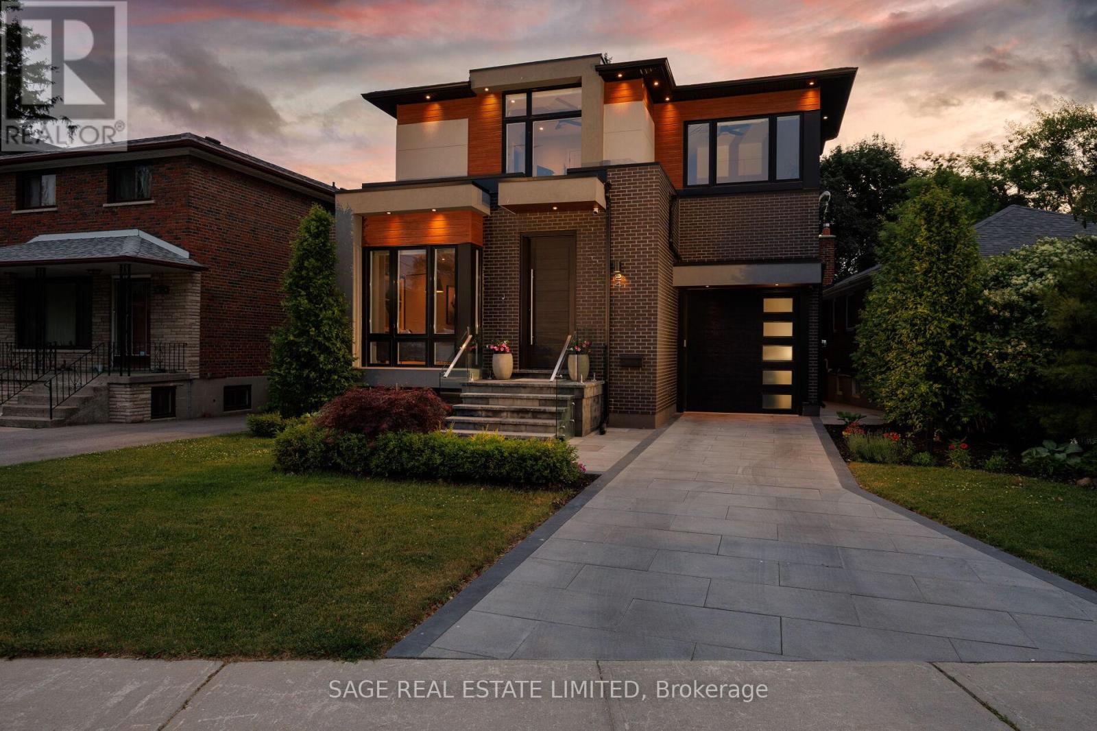 24 SQUIRES AVENUE|Toronto (O'Connor-Parkview), Ontario M4B2R3