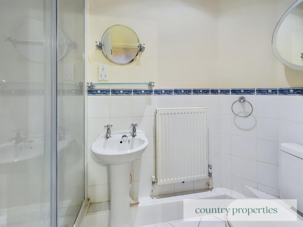 Additional image 5 of Oaklands Court, WELWYN, AL6