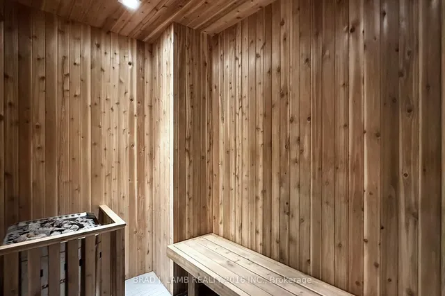 Additional image 27 of 543 Richmond St Unit 545