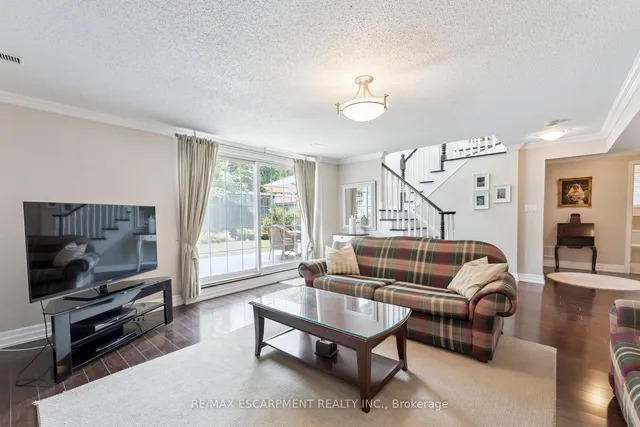 Additional image 27 of 1650 Allan Cres