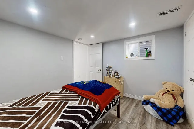 Additional image 41 of 33 Parkside Dr