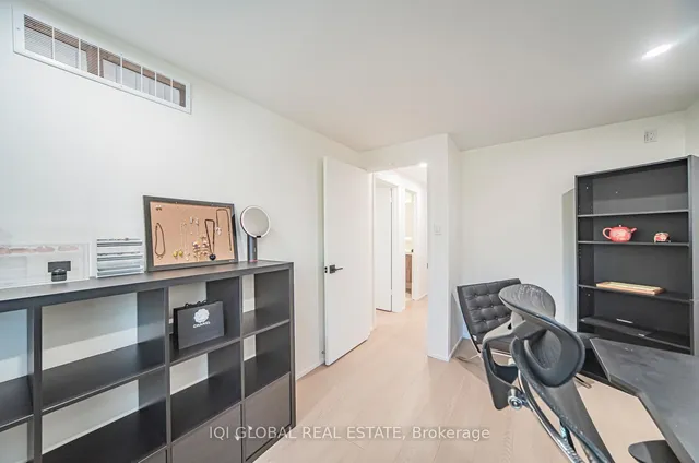 Additional image 38 of 1270 Gainsborough Dr Unit 72