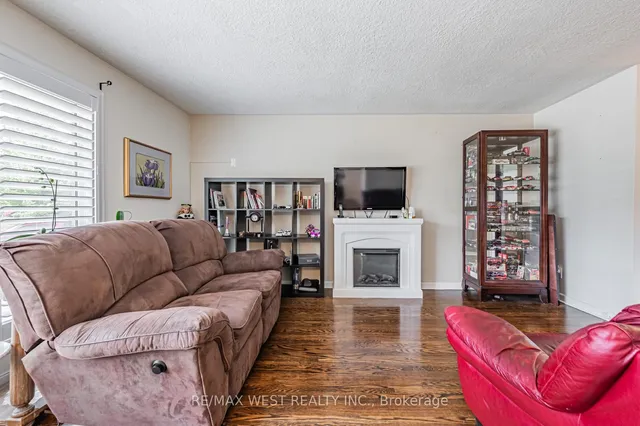 Additional image 2 of 54 Medley Cres