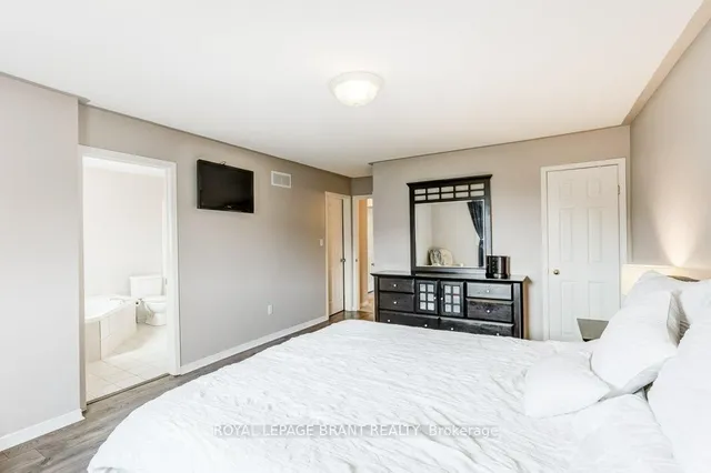 Additional image 20 of 4102 Foxwood Dr