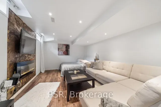 Additional image 41 of 150 Voyager Pass