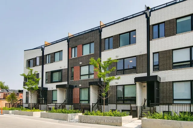Additional image 2 of 40 Ed Clark Gdns Unit TH 22