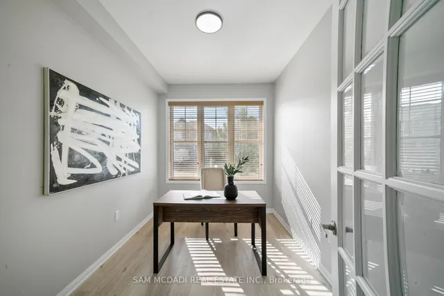 Additional image 4 of 73 Miracle Tr