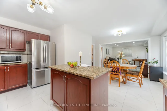 Additional image 14 of 53 Wild Indigo Cres