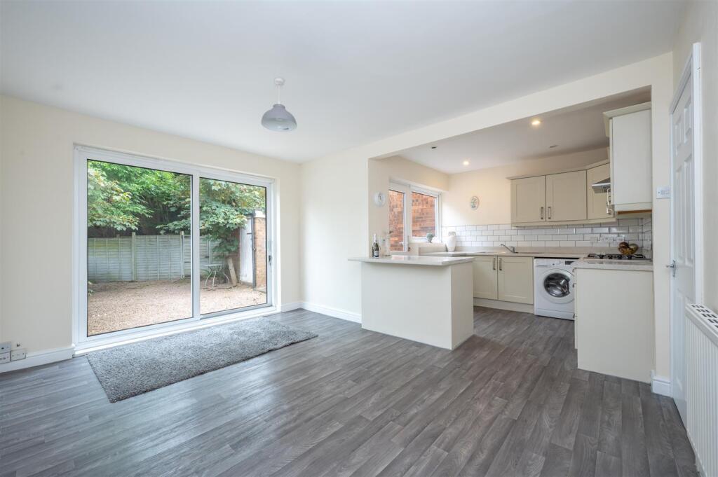 Additional image 3 of St Johns Close, Henley-In-Arden, Warwicshire