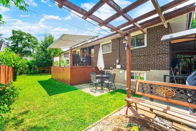 Additional image 42 of 1549 Royal York Rd