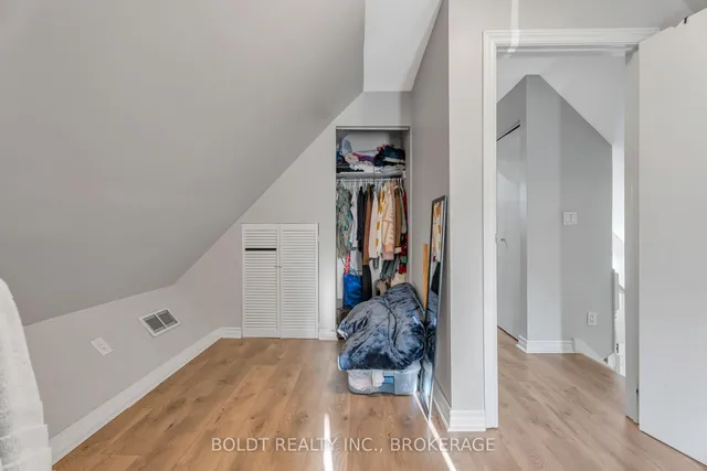 Additional image 23 of 209 Rosslyn Ave