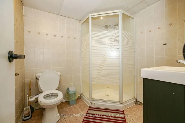 Additional image 25 of 46 Reigate Ave