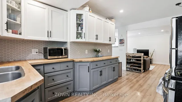 Additional image 5 of 64 Sheaffe St