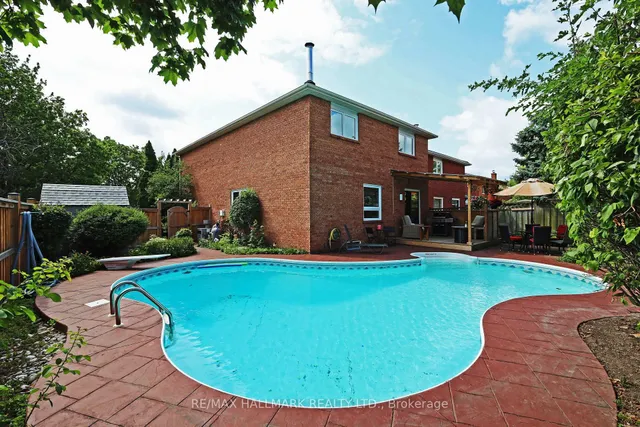 Additional image 3 of 523 Petawawa Cres