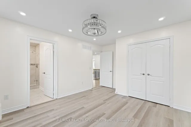 Additional image 27 of 16 Banks Dr