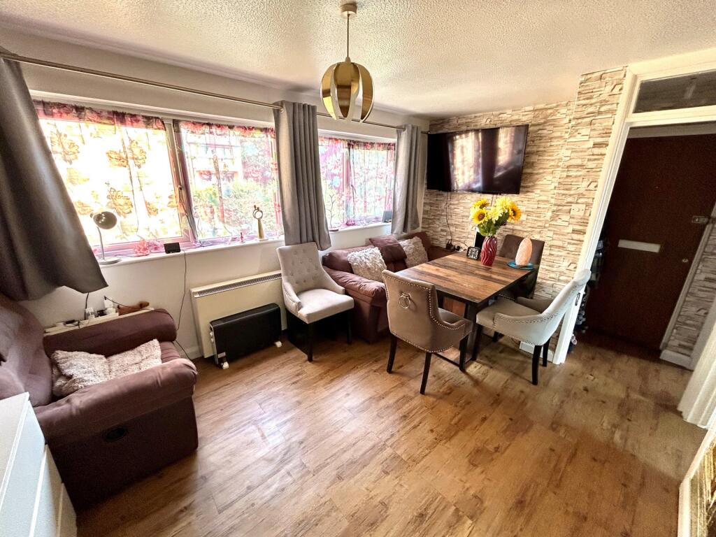 Additional image 7 of Ivel Court, Yeovil, BA21