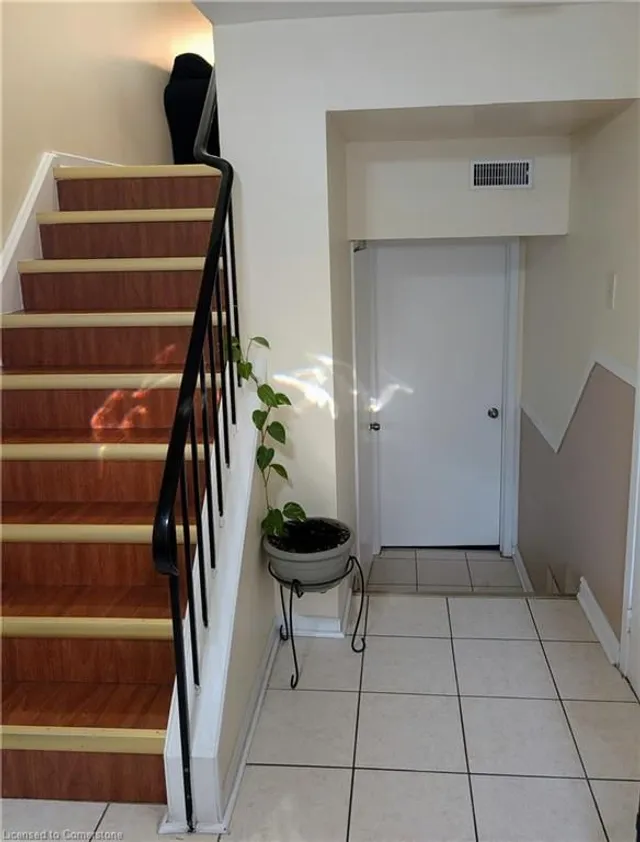 Additional image 3 of 8 Amy Lane Unit 39