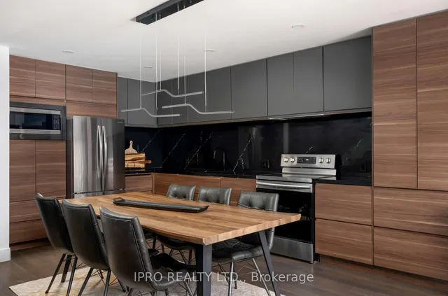 Additional image 15 of 127 Barker Ave